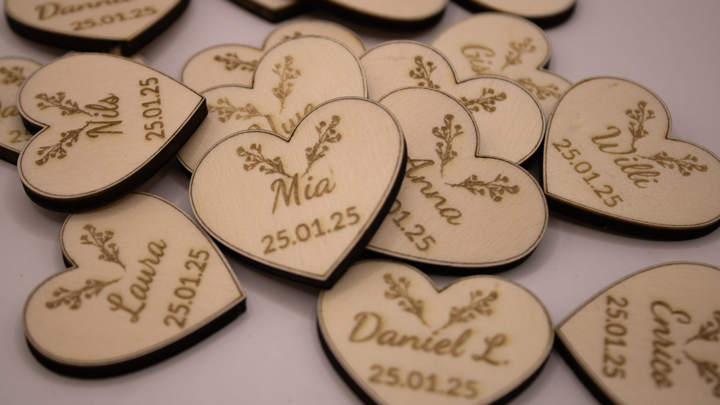 Personalisierbare Namensschilder - Herzform